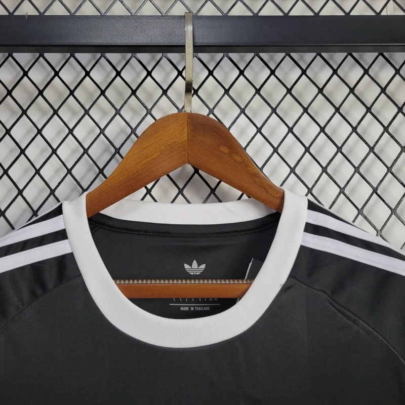 Camisa Liverpool Goleiro 25/26 Preta