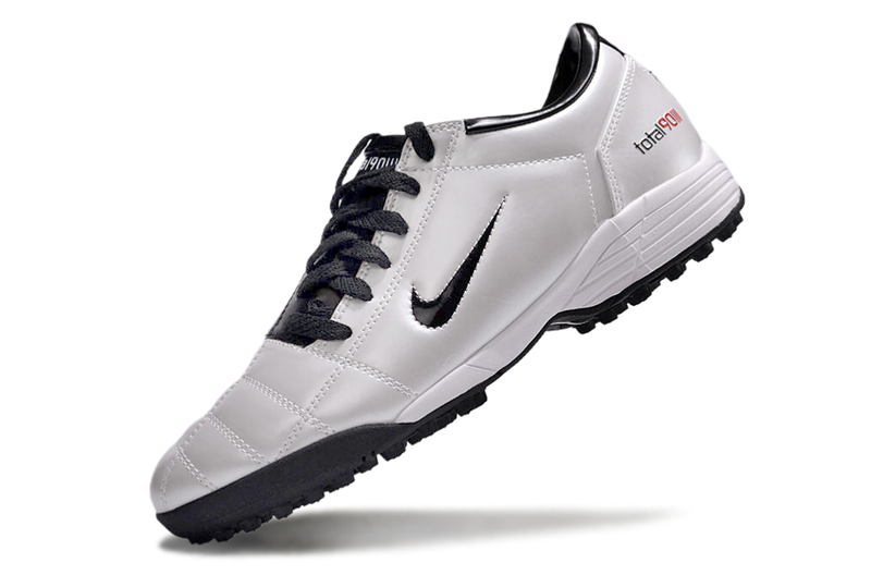 Chuteira Nike Total 90 Society