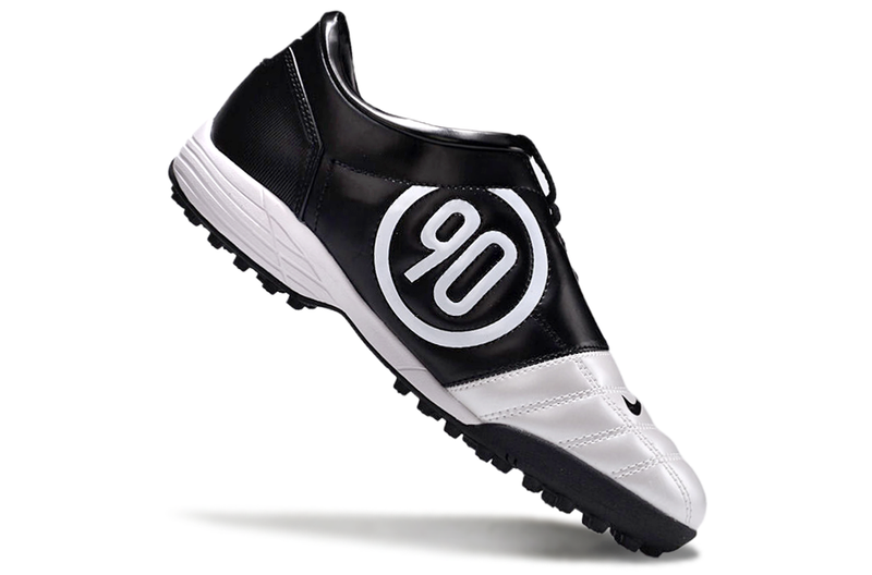 Chuteira Nike Total 90 Society