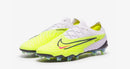 Chuteira Nike Phantom GX Low Elite FG Campo